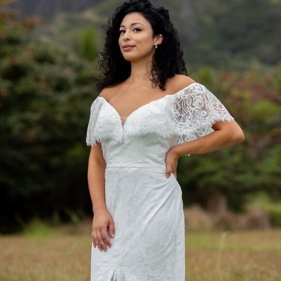 BOHO MERMAID LACE WEDDING DRESS WITH OFF THE SHOULDER FLUTTER SLE…